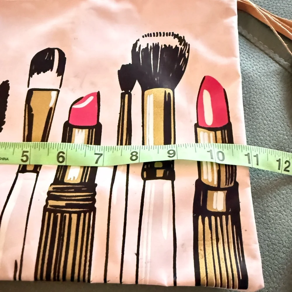 Carry All Cosmetic Brush Print Large Handheld Bag Zipper Closure